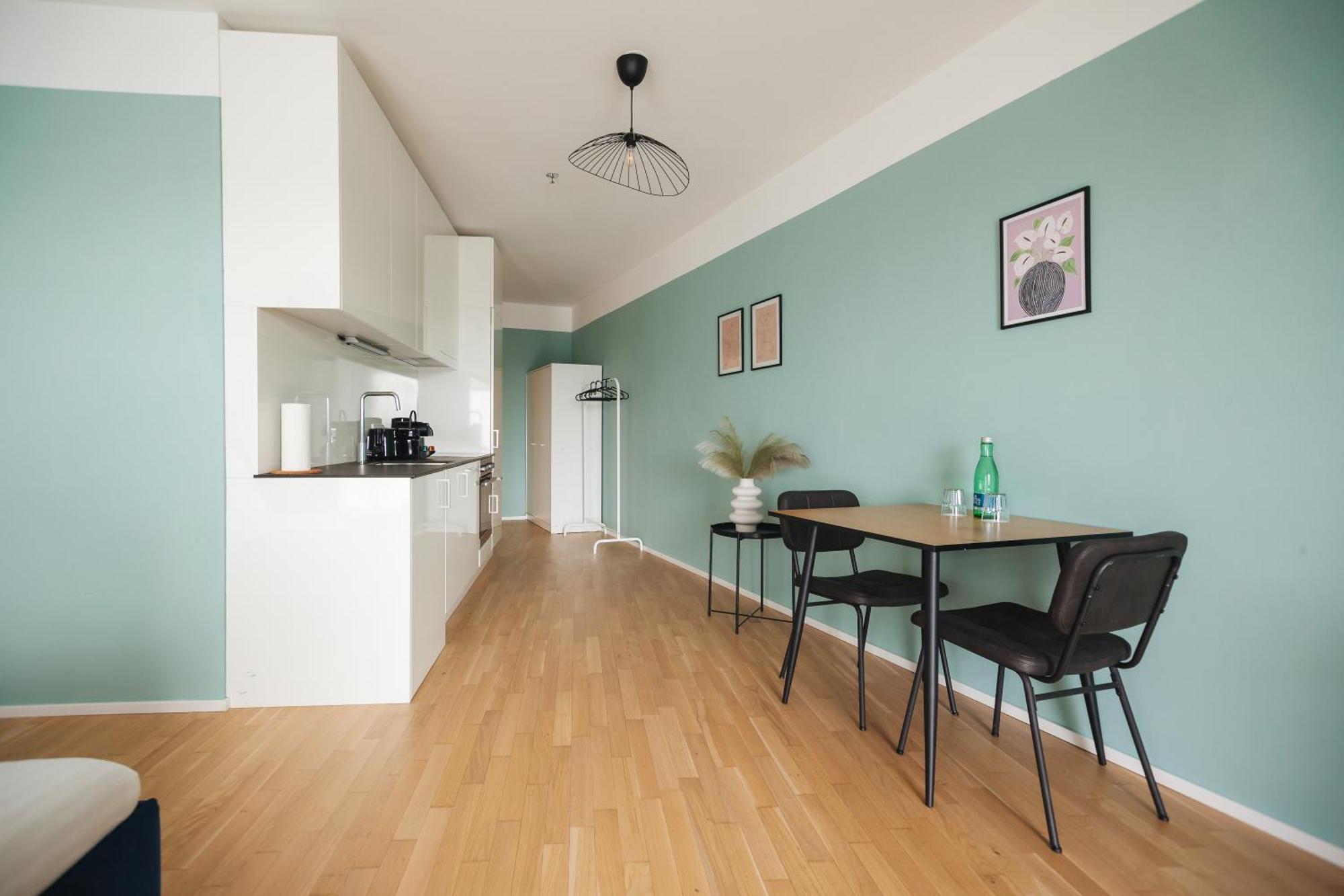 וינה Decorous Cozy City View Suite מראה חיצוני תמונה
