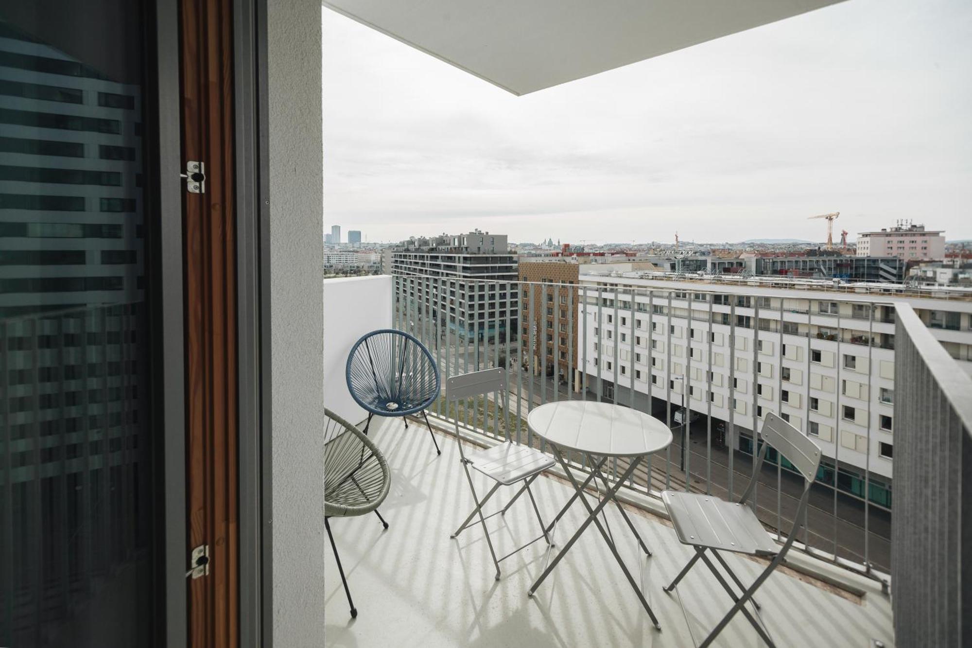 וינה Decorous Cozy City View Suite מראה חיצוני תמונה
