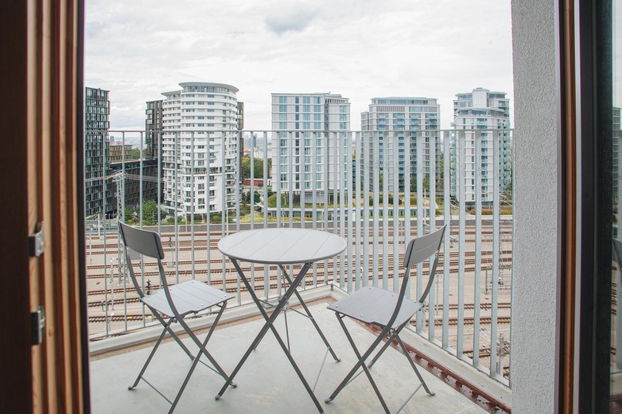 וינה Decorous Cozy City View Suite מראה חיצוני תמונה