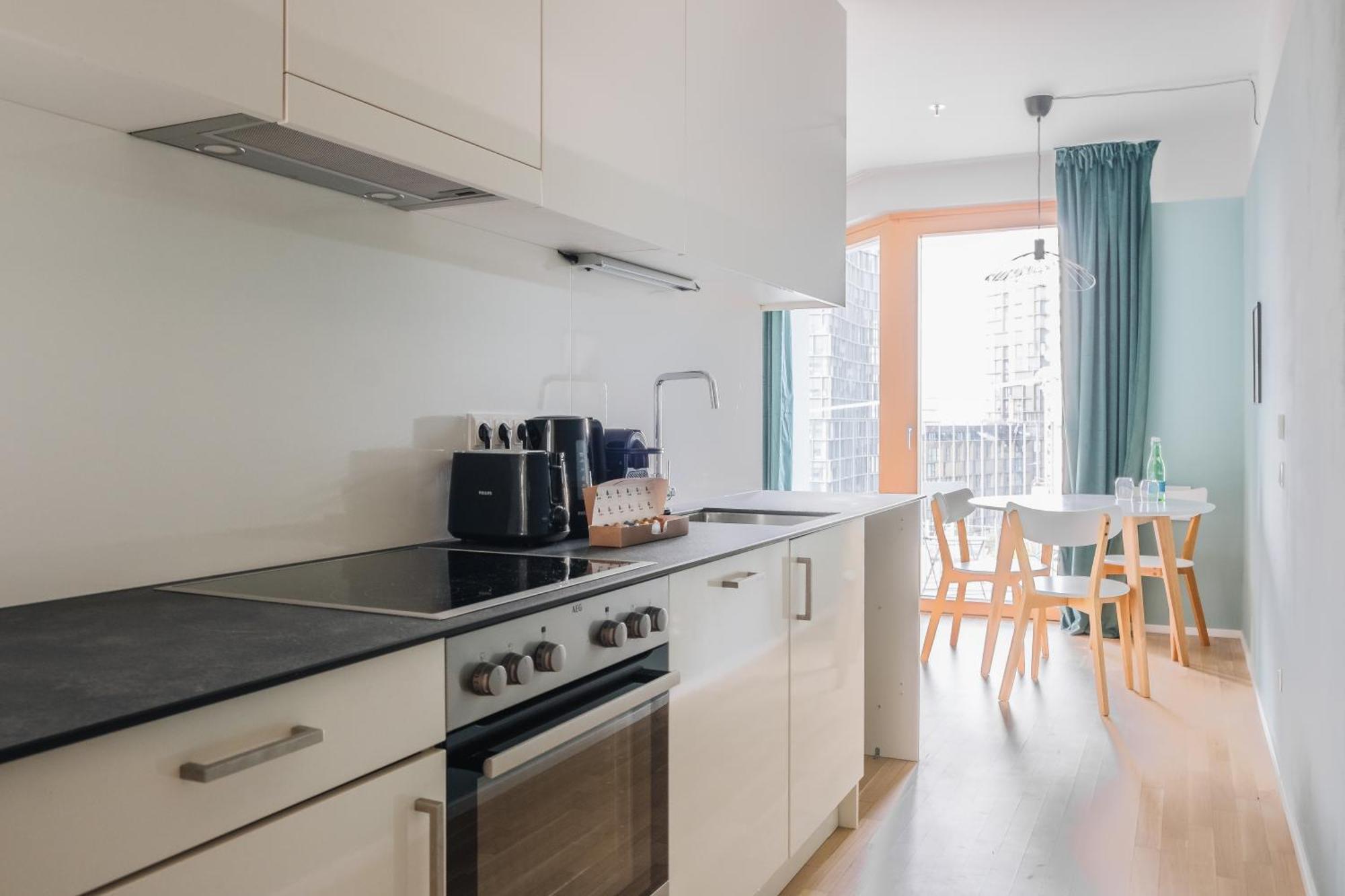 וינה Decorous Cozy City View Suite מראה חיצוני תמונה